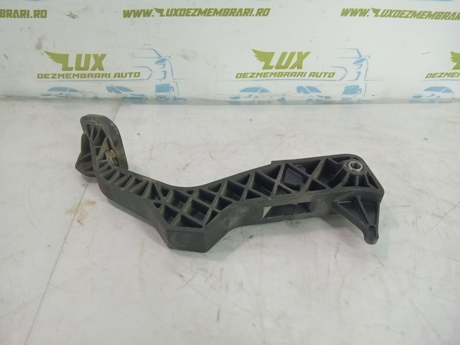 Pedala ambreiaj 1j1721321C Volkswagen VW Bora 1