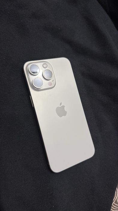 Продам Iphone 15 pro max