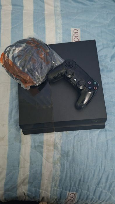 Сотылады пс4 фат прошивка  нархи  200 доллар б/у