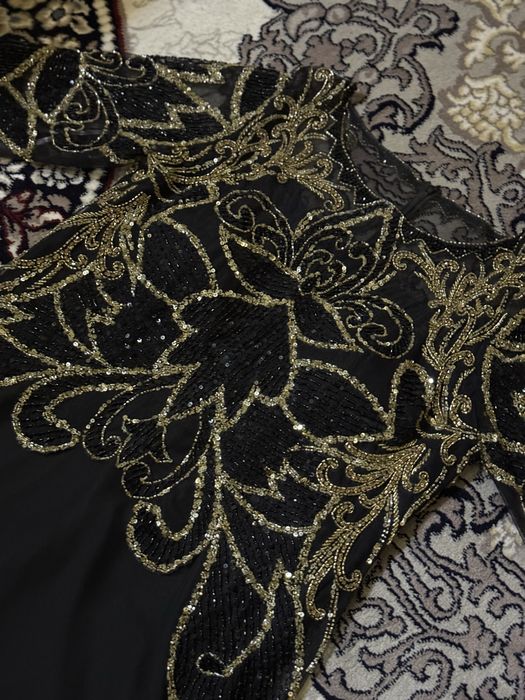 Платья Дубайский размер 44-46  2 часа надевался