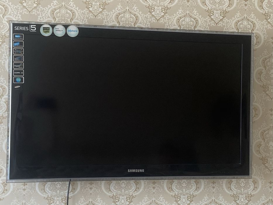 Телевизор Samsung, диагональ 102 см, не смарт ТВ