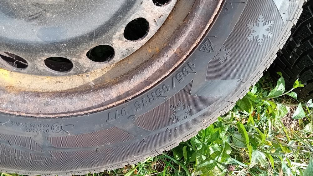 Cauciucuri de iarnă 195 65 15