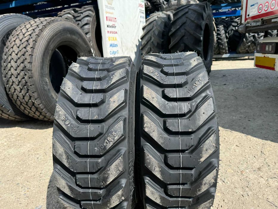 10-16.5 cu 10 pliuri marca FORERUNNER anvelope noi de bobcat