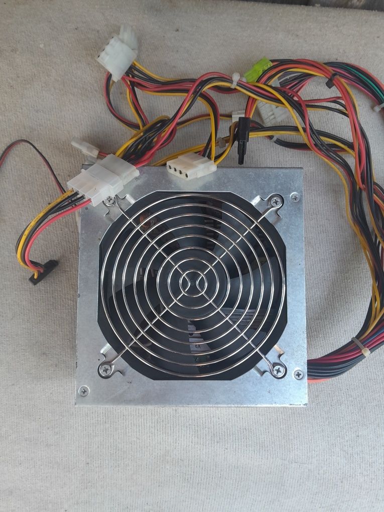 Блок питания для компьютера 450W 2 Sata 5 Ide
