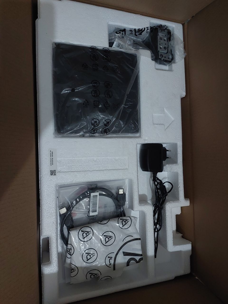Монитор LG 22 новый в упаковке.