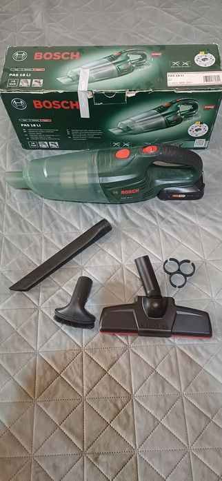 Aspirator cu acumulator marca Bosch