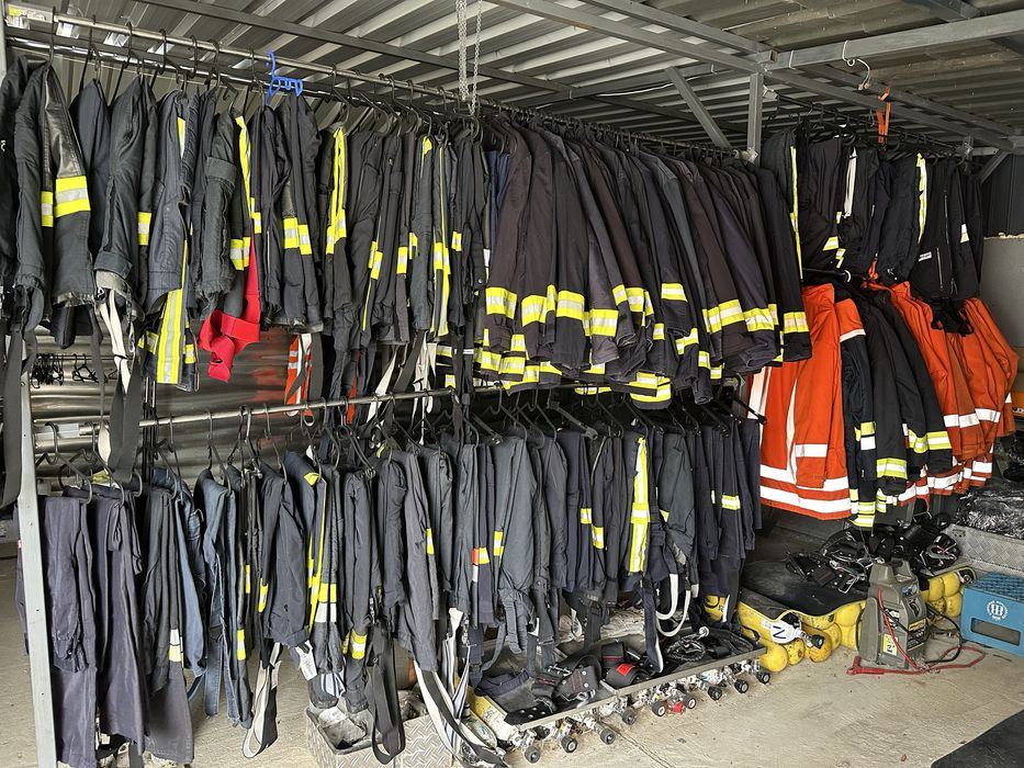 Geaca pantalon jacheta costum nomex germania