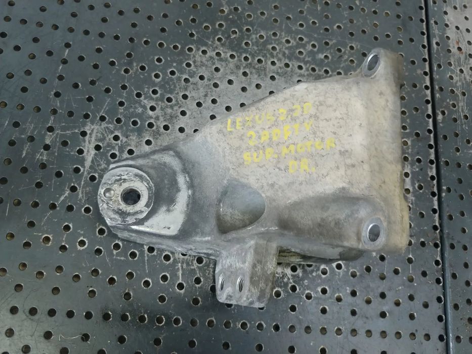 suport motor dreapta  2.2d 2ad   lexus is 220