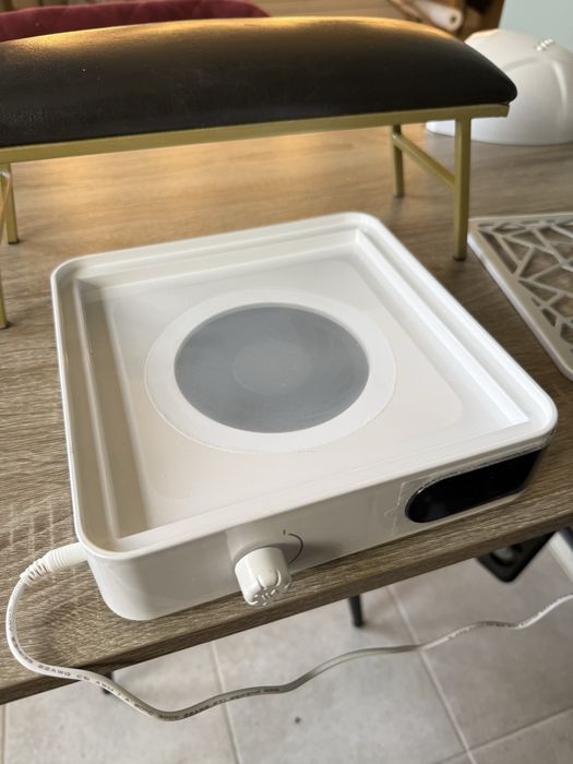 Прахоуловител за маникюр