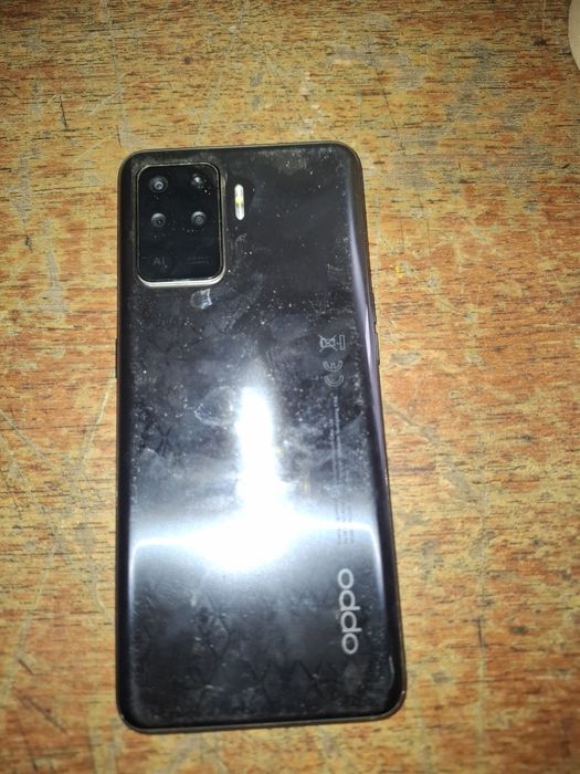 Telefon oppo funcțional sticla sparta