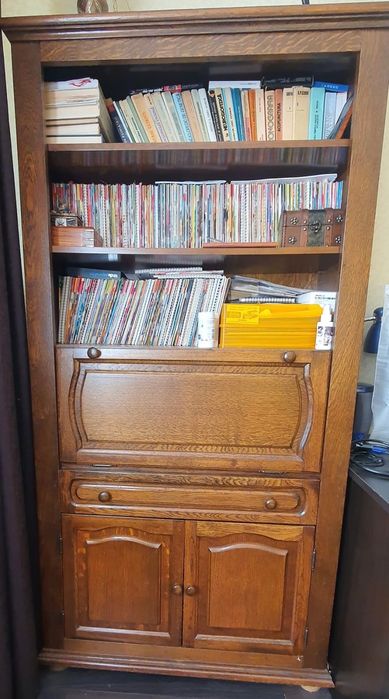 Vând mobila lemn nuc, disponibila in Sibiu