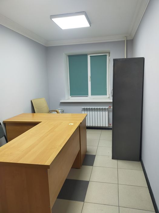 Срочно продам столы офисные