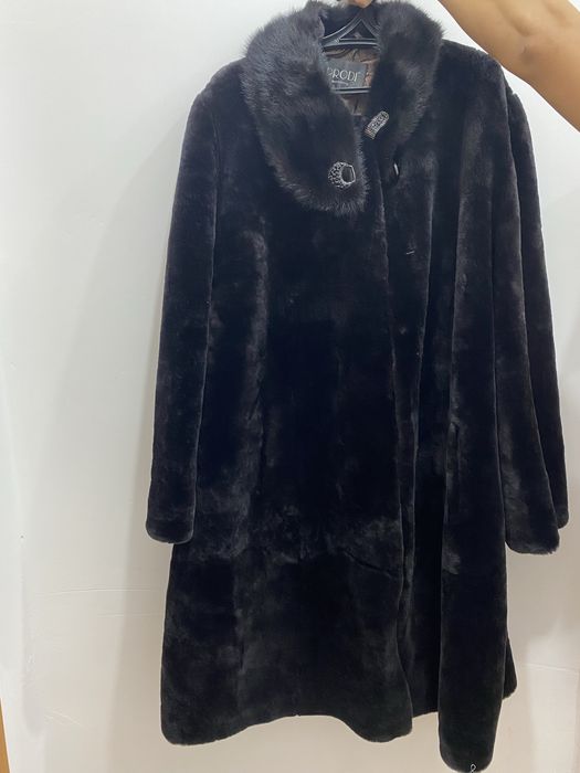 Шуба мутоновая натуралка