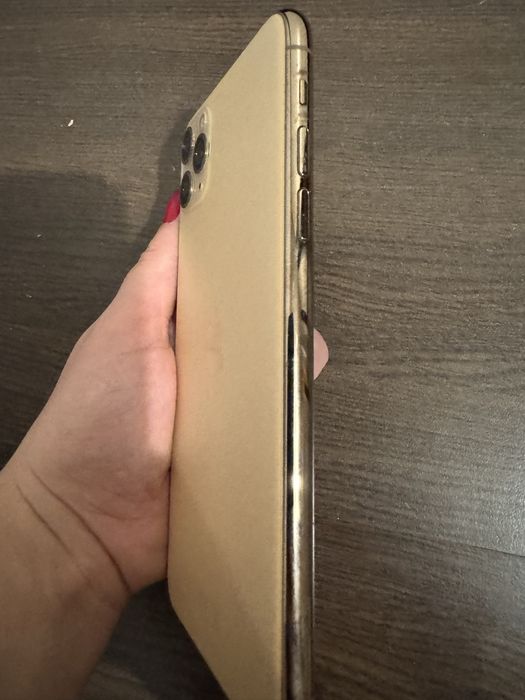 IPHONE 11 pro max -64 GB