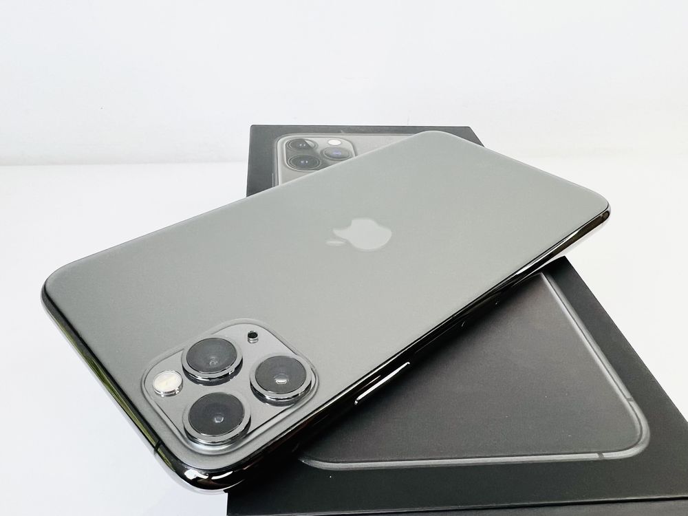 Apple iPhone 11 Pro Max 256GB Space Gray Перфектен! Гаранция!