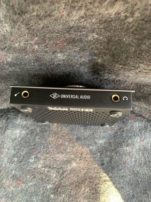 Mixer / interfata audio USB cu 10 in / 6 Out pentru Windows si Mac