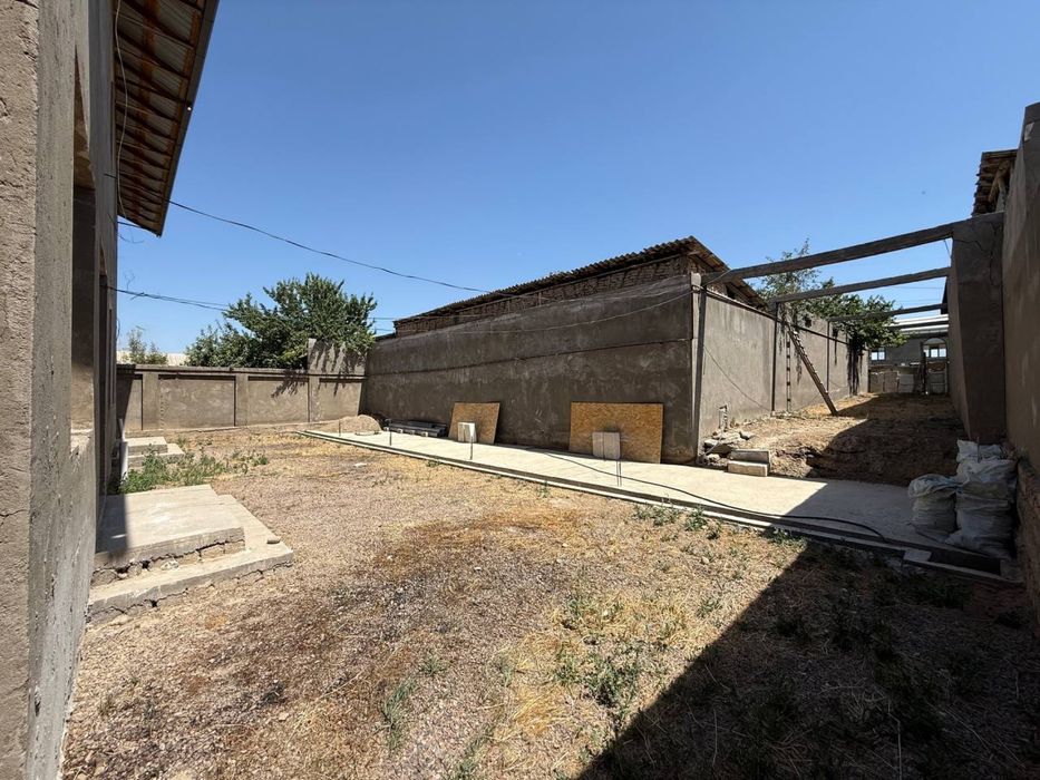 Keles sanatoriya 4 sotik katej 10 ta xona 2 oyila uchun srochna