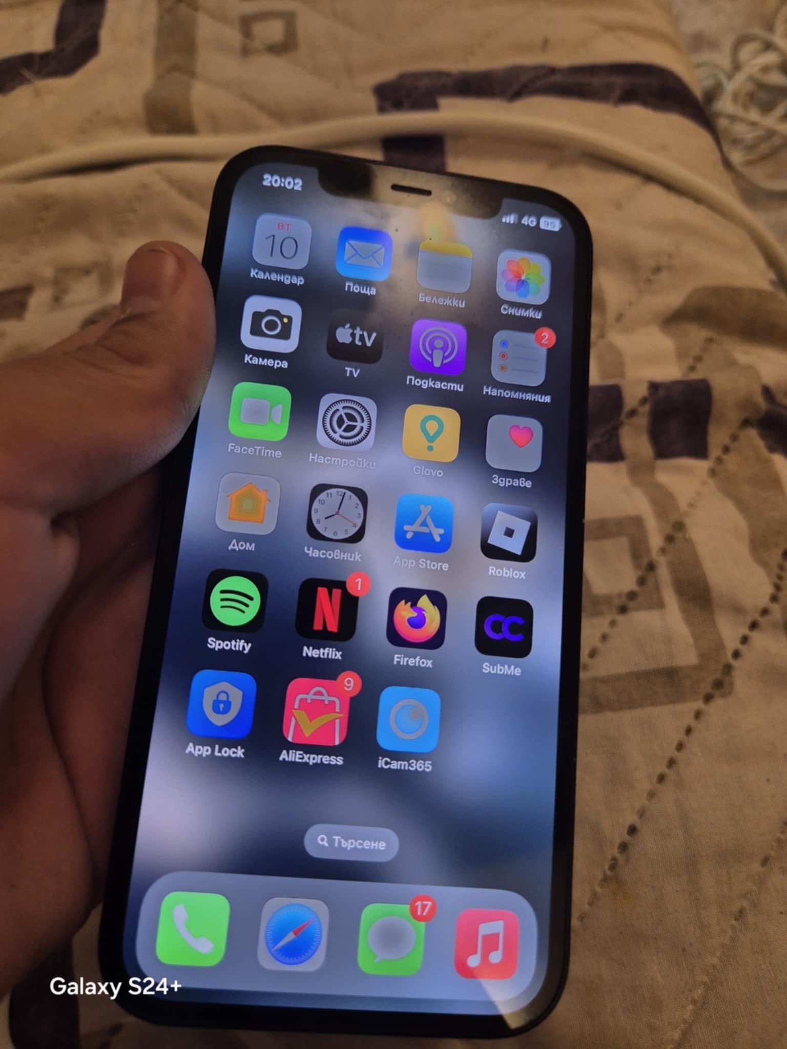 Iphone 12 с Apple Watch 4 /44mm