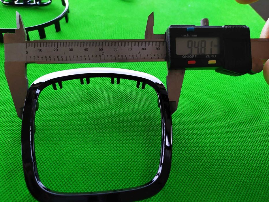 Емблема лайсна рамка волан Ауди Airbag Air bag Audi черен гланц A4 SQ