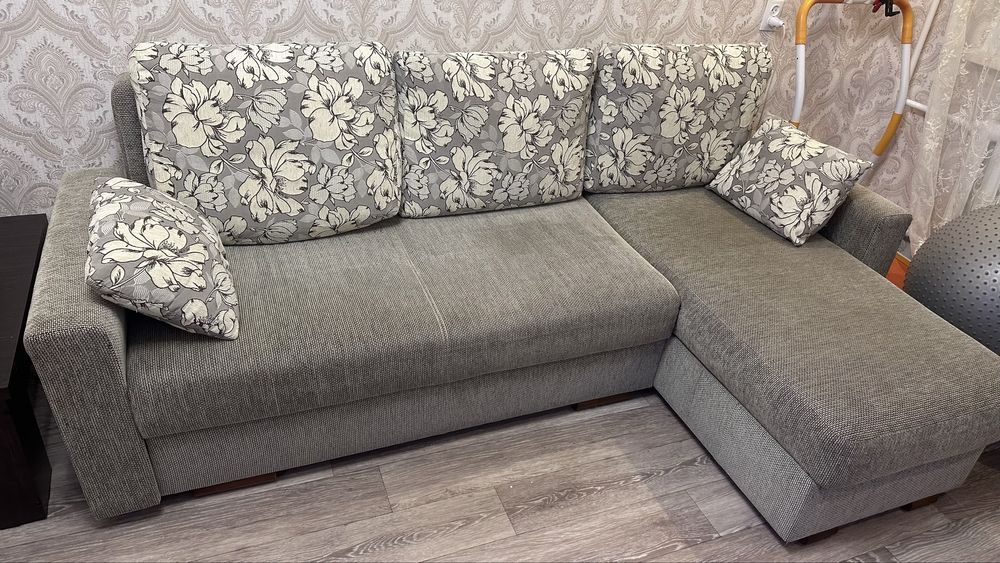 Продается диван б/у