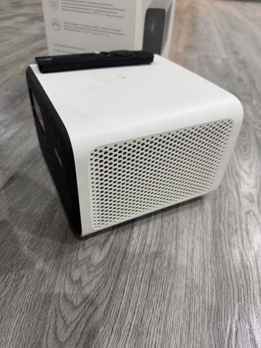 Mi Smart Projector 2 Pro