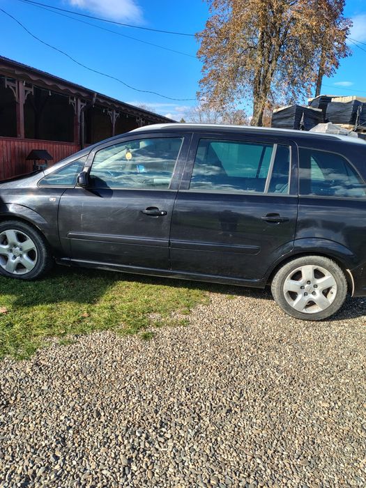 Vând Opel Zafira 2006