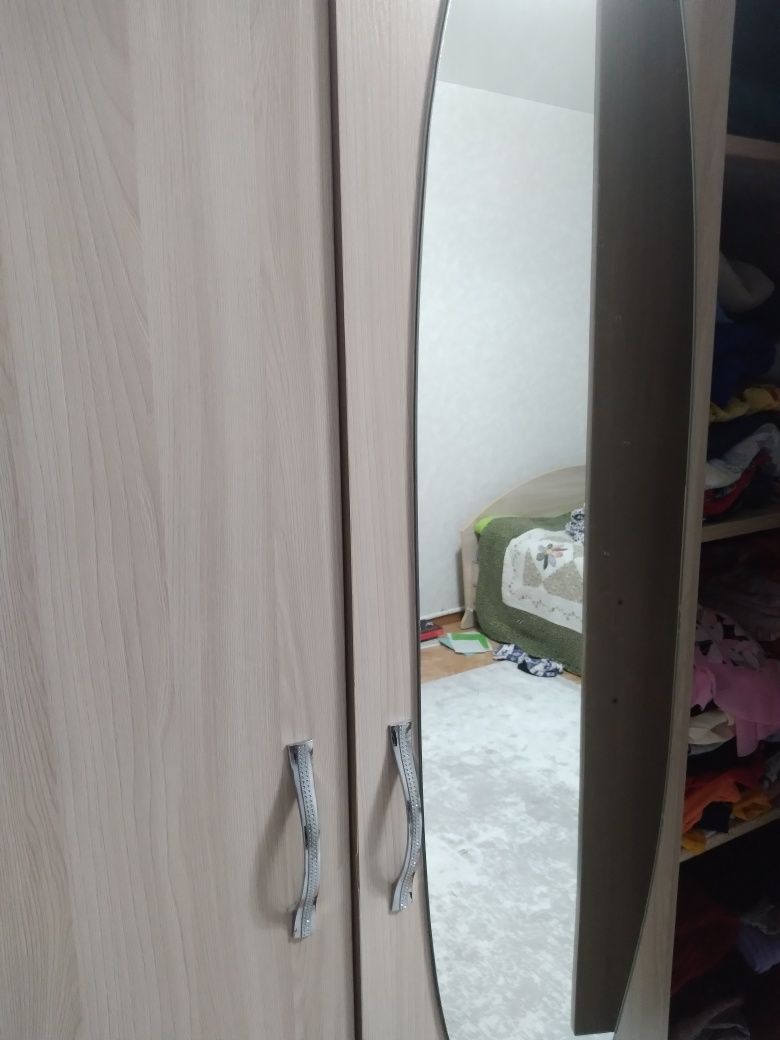 Продам шкаф в спальню