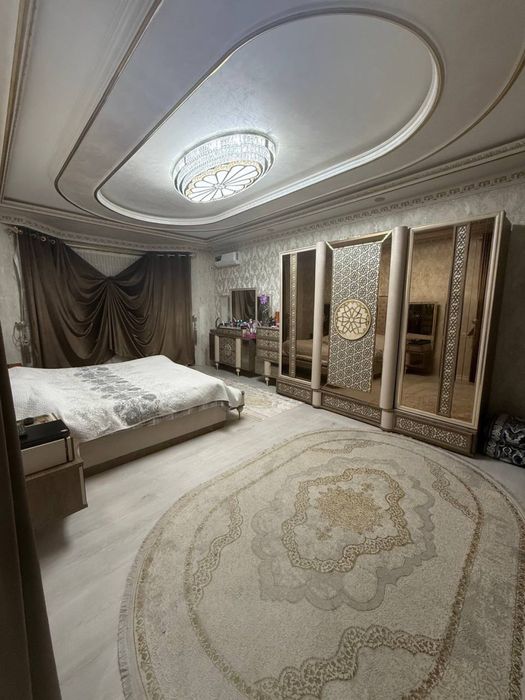 КОТТЕДЖ ИЗЗА махалля.  Евро ремонт срочно Продается