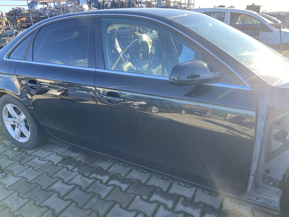 Предна дясна врата Audi A8/B8/седан ,2010г
