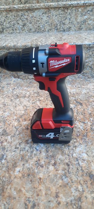 Безчетков акумолаторен  Винтоверт  милуоки mllwaukee