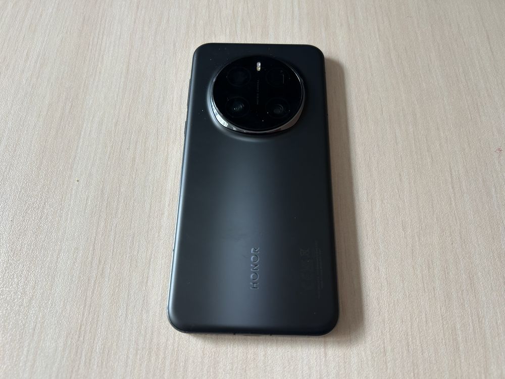 Продавам Honor Magic7 Pro 512/12+12GB