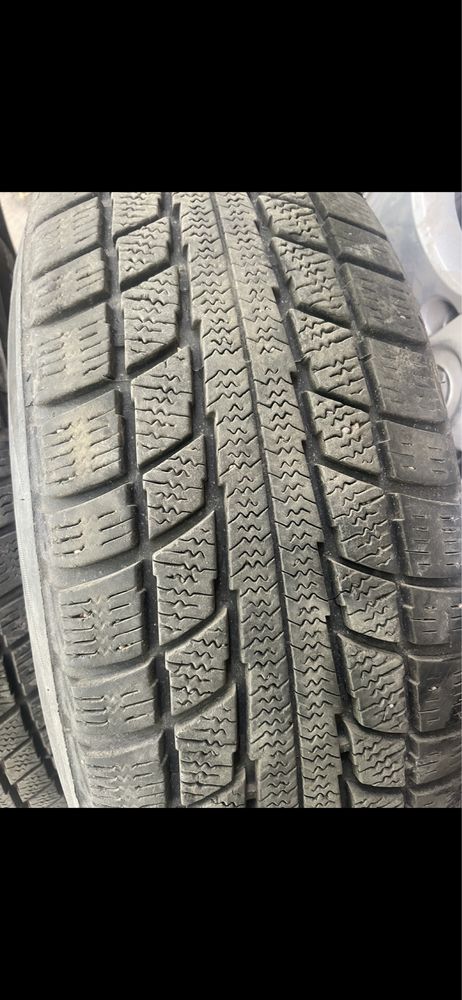 235/75R15  Hilux диски с резиной на Хайлюкс