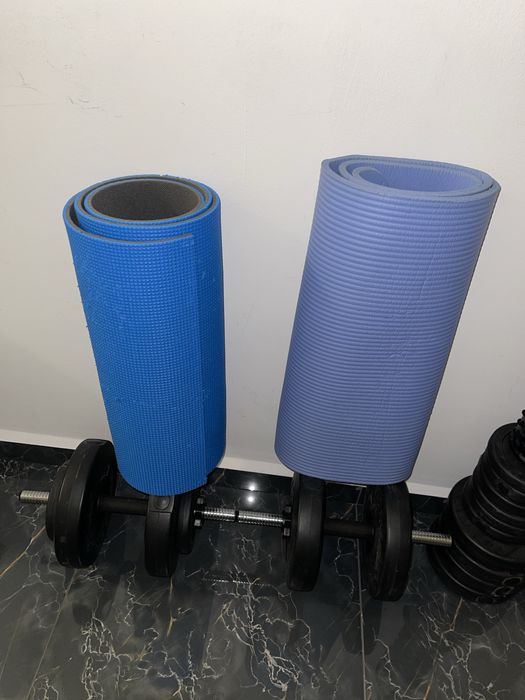 Set de gantere + rola de spuma + 2 saltele yoga