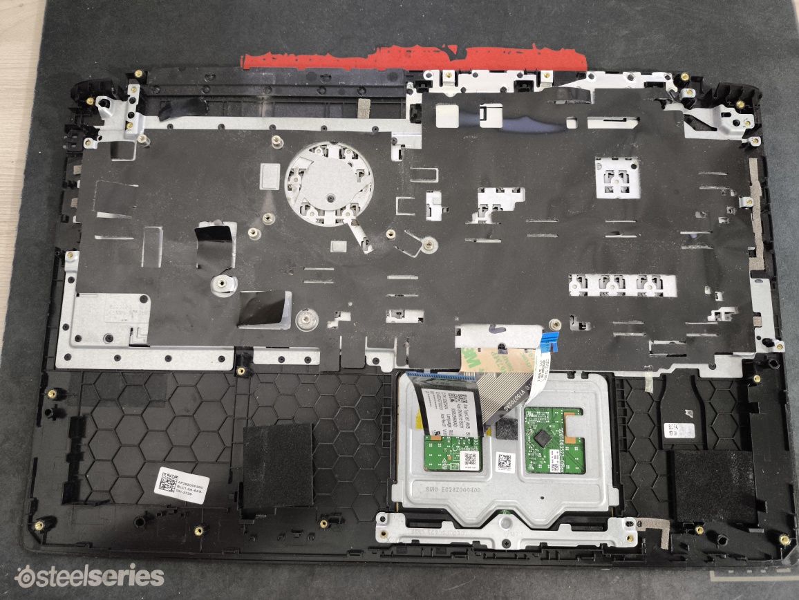 Топ кейс на Acer Aspire A315-53G