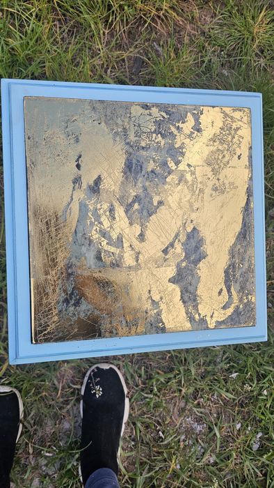 Măsuță de cafea lemn masiv cu foita de aur