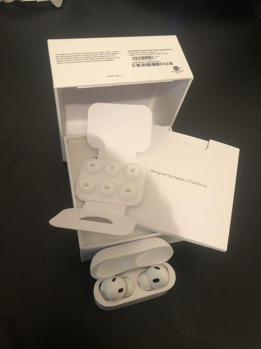 Apple Air Pods pro 2 ca noi