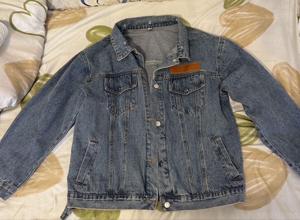 Джинсовая куртка
