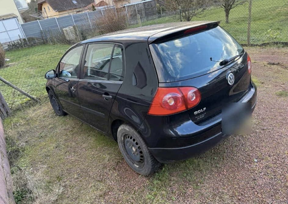 Автомобил Golf V