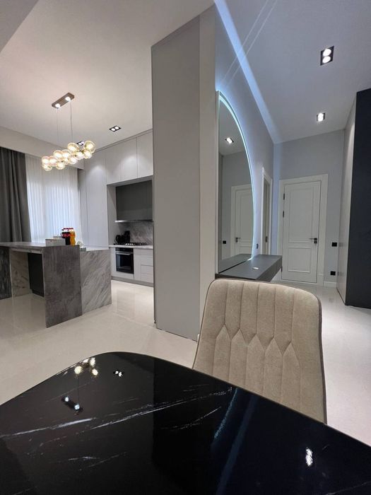 Срочно 2х комнатная евроремонт элитный ЖК Mirabad Avenue Нукусская