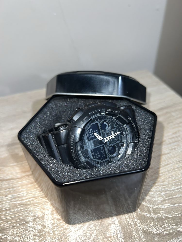 Часовник CASIO G-SHOCK GA-100