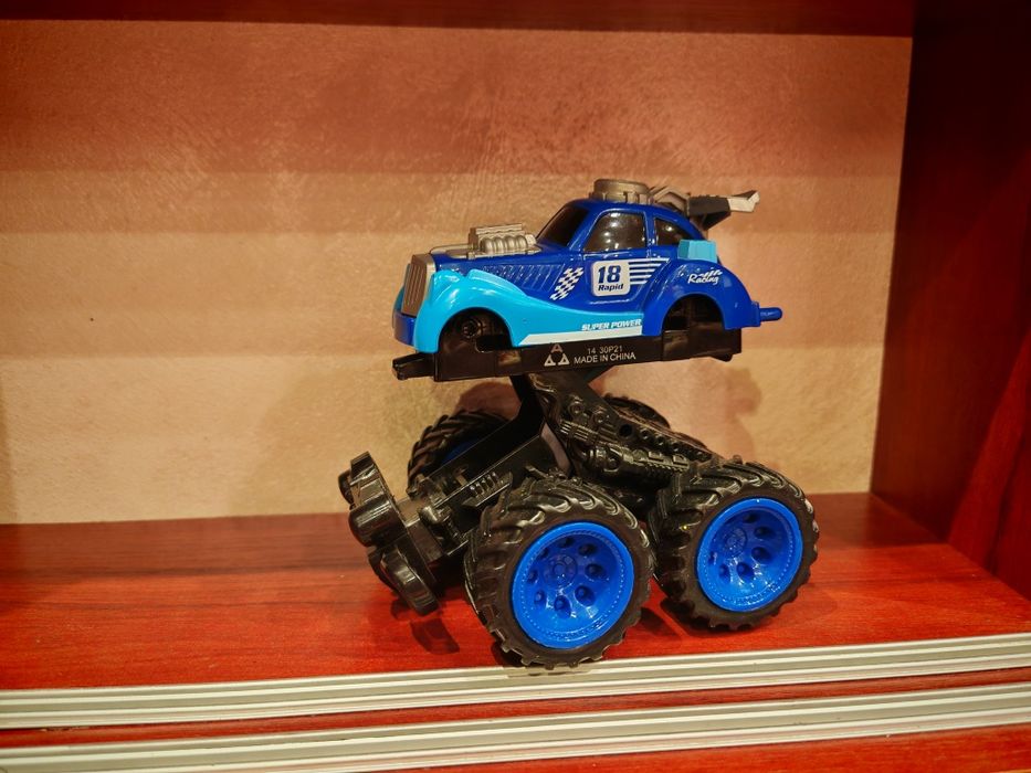 Reducere! Set 4 mașini Hot Wheels Monster