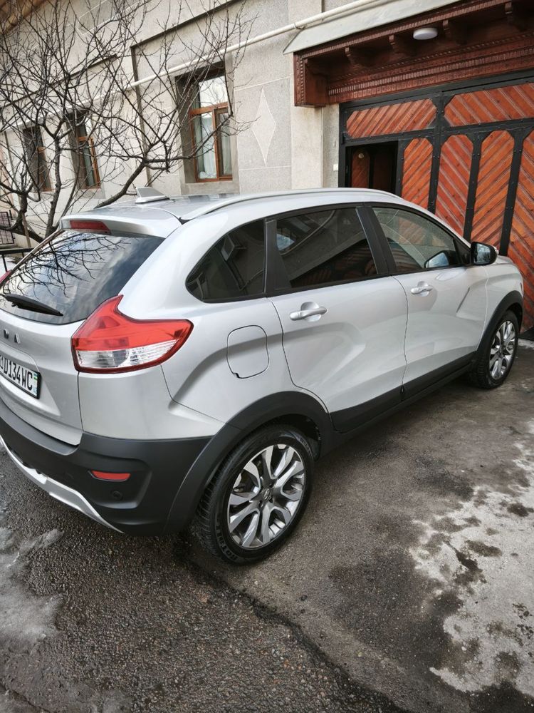 Lada xray cross 2020