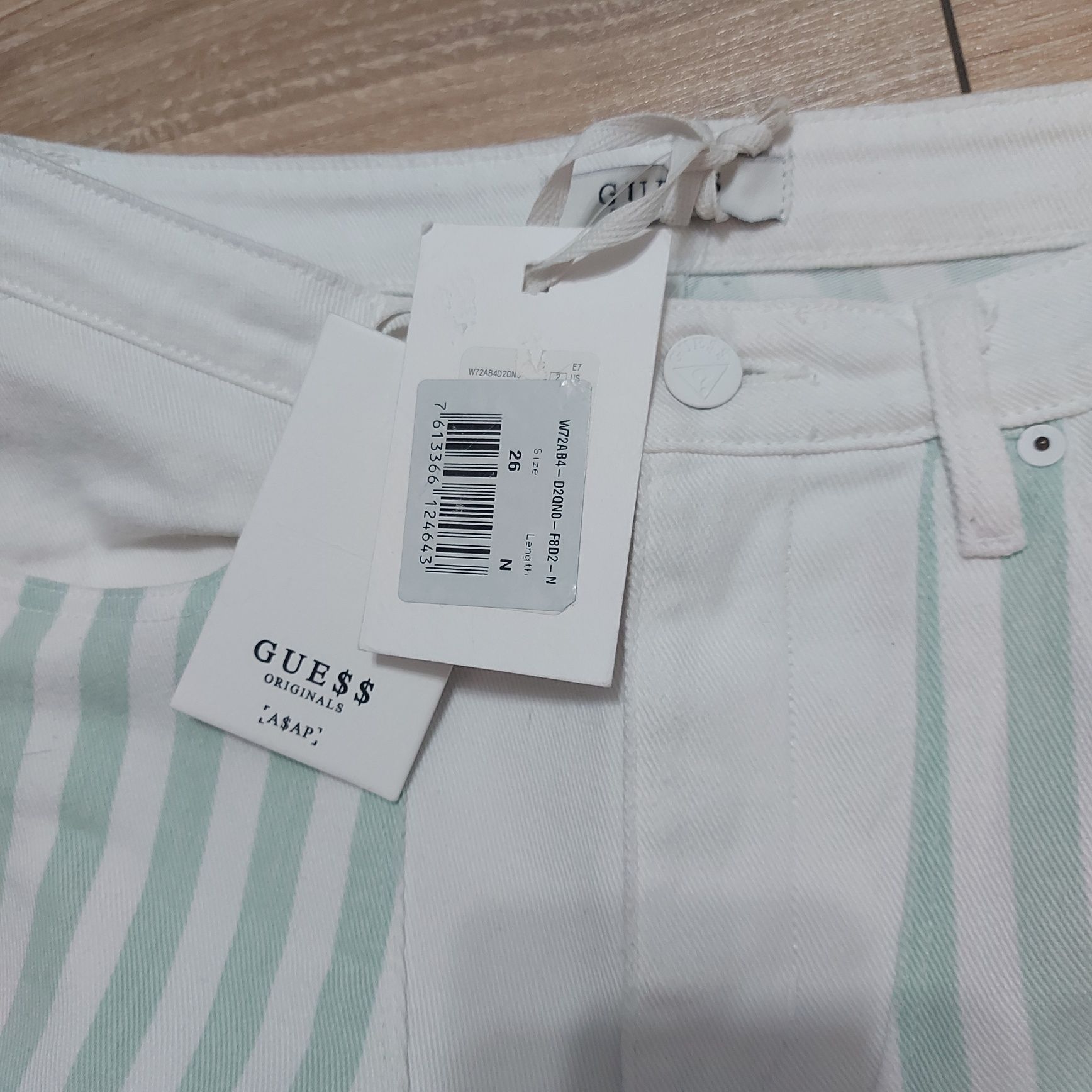 Blugi Guess dama