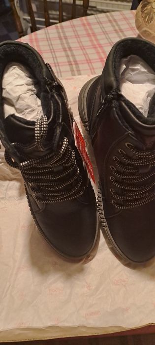 Зимни боти,нови,в кутията