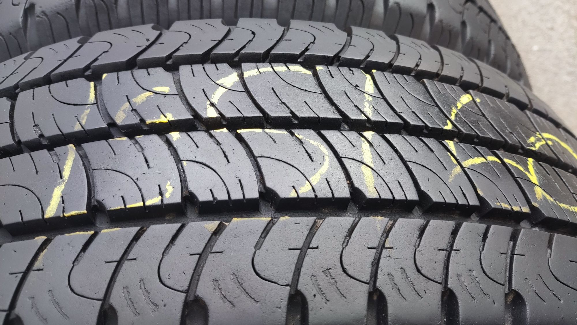 2бр. летни бусови гуми 195/60/16C, GoodYear Cargo Marathon 
dot22
8.2m