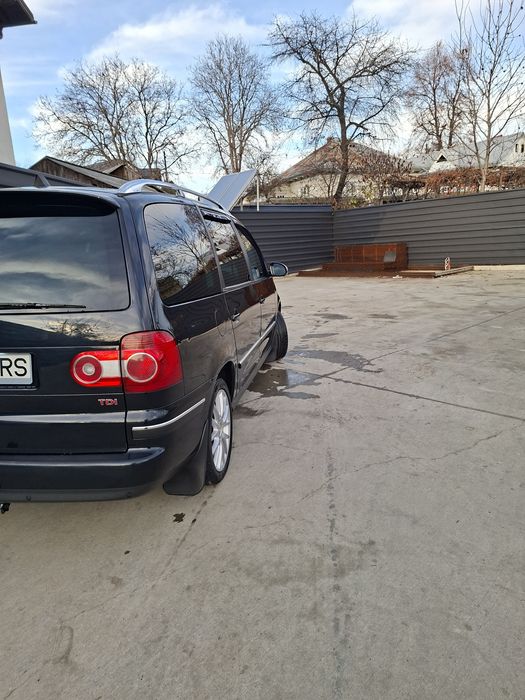 Vând sharan model special