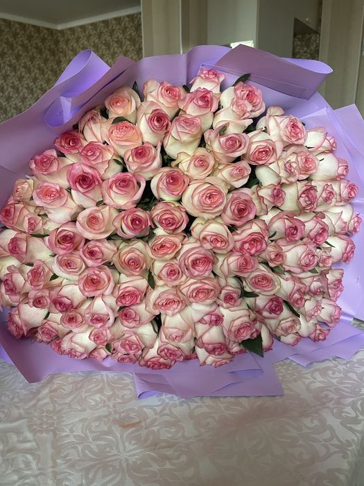 Продаю цветы 101 роз