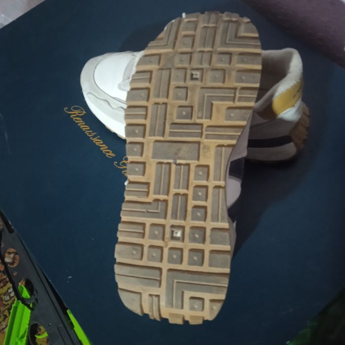 Мужские кроссовки.