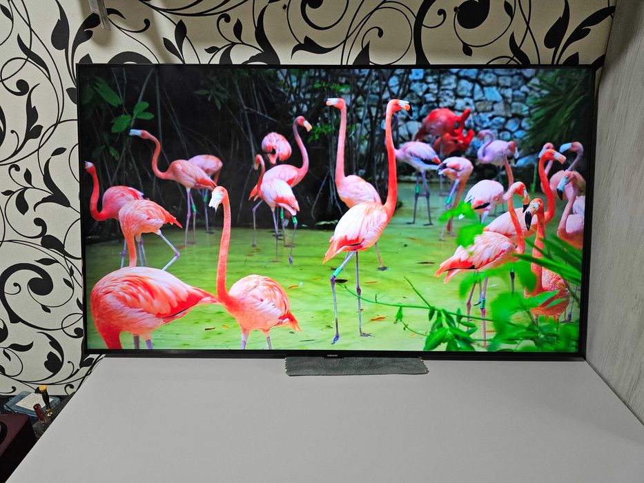 ПРОДАМ 50" SMART 4K UHD Samsung UE50TU8000U. Состояние ОТЛИЧНОЕ.