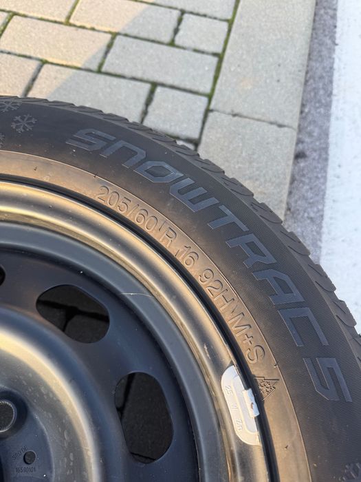 4бр. Зимни Гуми с джанти VREDESTEIN